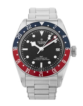 Browse our selection of automatic watches from prestigious brands such as Blancpain, Bell & Ross, Breitling and Rolex.